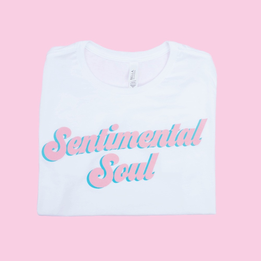 Made au Gold Graphic Tee “Sentimental Soul” T-Shirt size Large